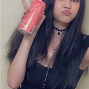 Meet your Posher, Jillian